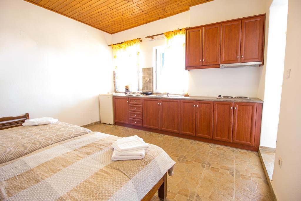 Lazarou Beach Apartments Platis Gialos  ภายนอก รูปภาพ